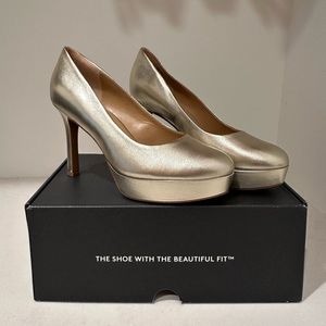 Naturalizer Gold Heels